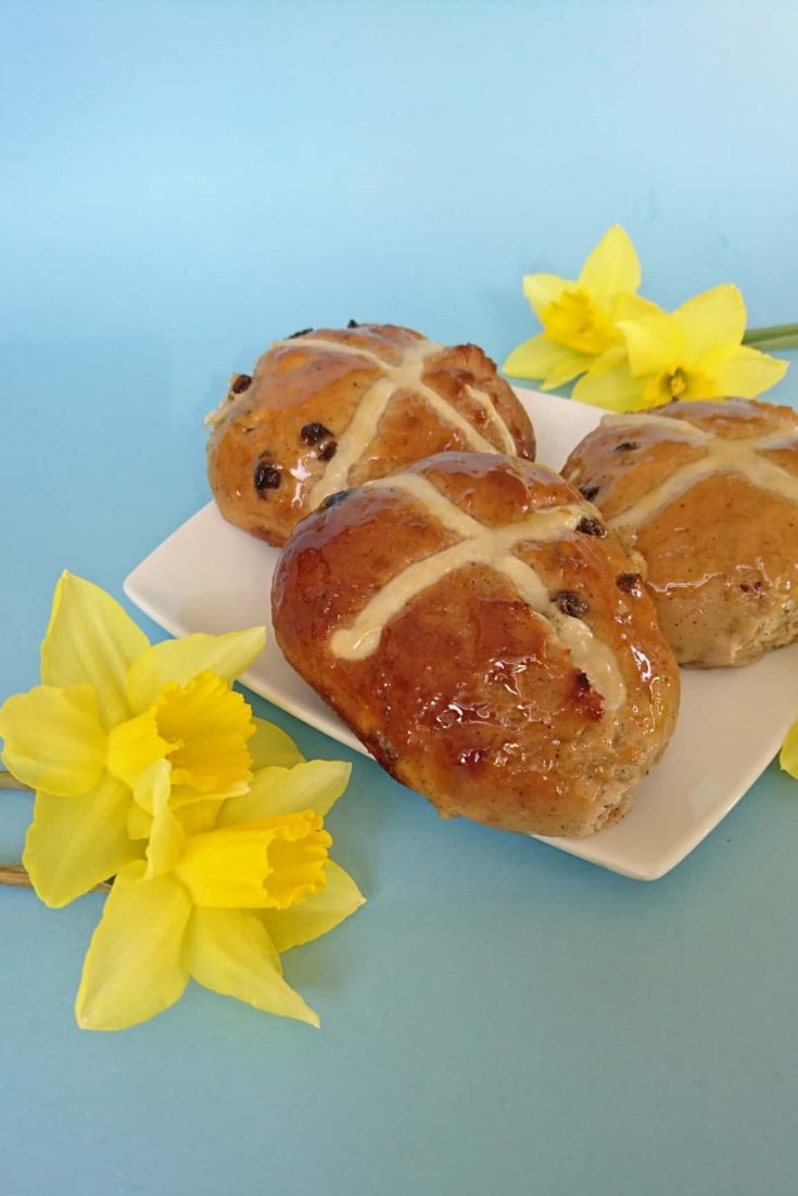 vegan hot cross buns