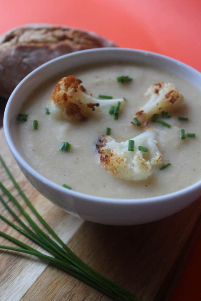 vegan roasted cauliflower soup