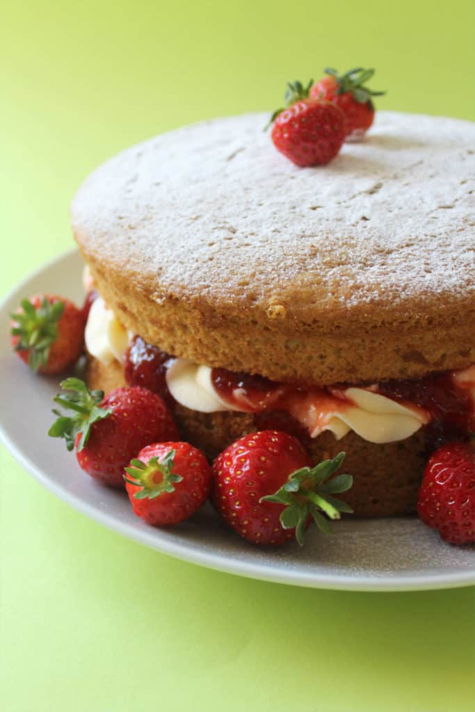 vegan victoria sponge cake